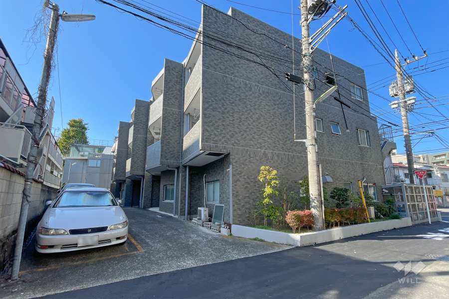 三軒茶屋ダイヤモンドマンションの外観（北側から）