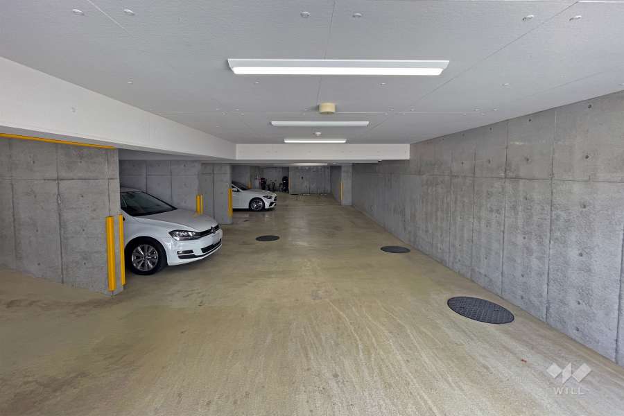 敷地内駐車場（屋内平面式）