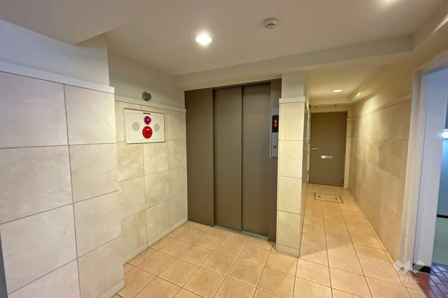 エレベーターホール