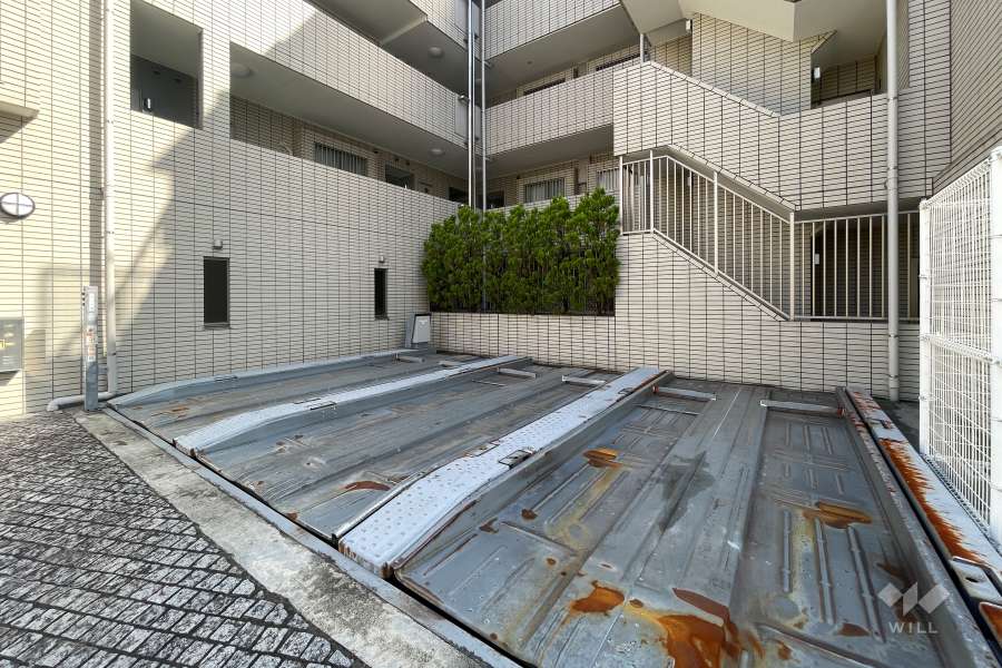 敷地内駐車場（屋外機械式）