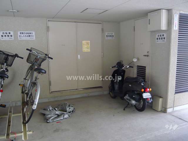 バイク置場