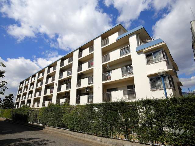 東建芦屋マンションの外観（南東側から）