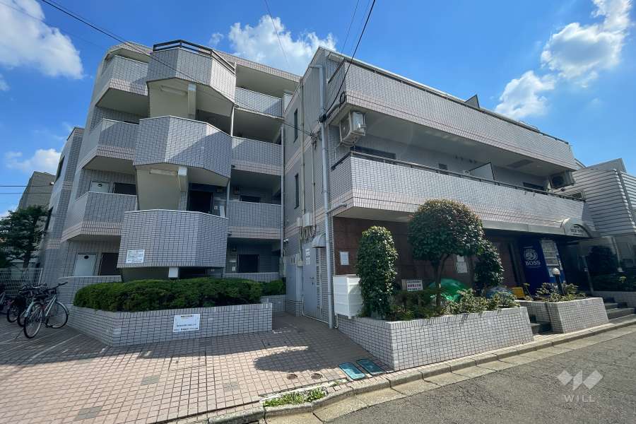 ハイタウン世田谷代田の外観（北西側から）