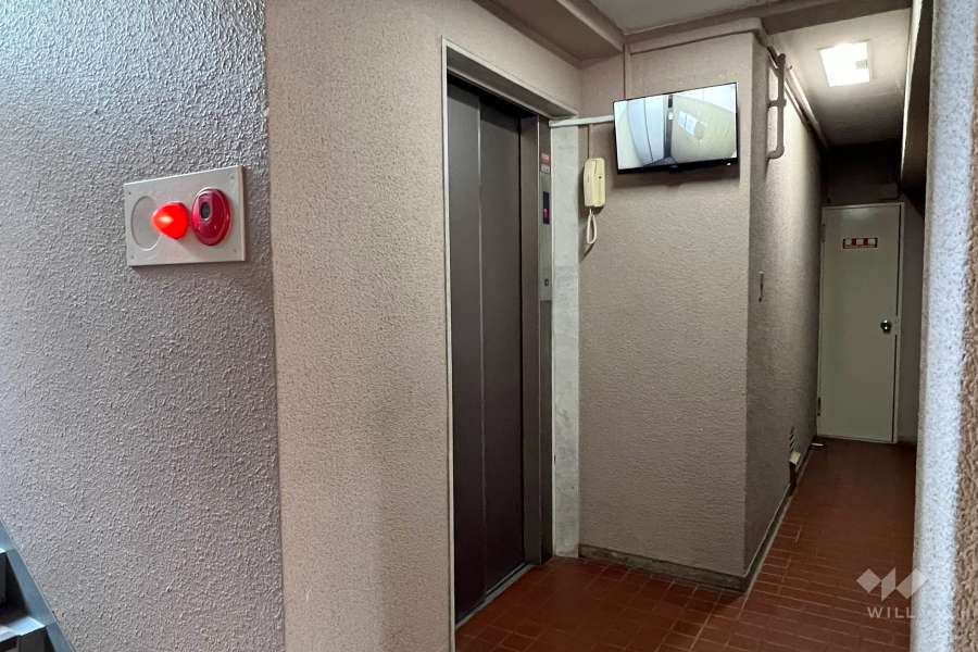共用エレベーター
