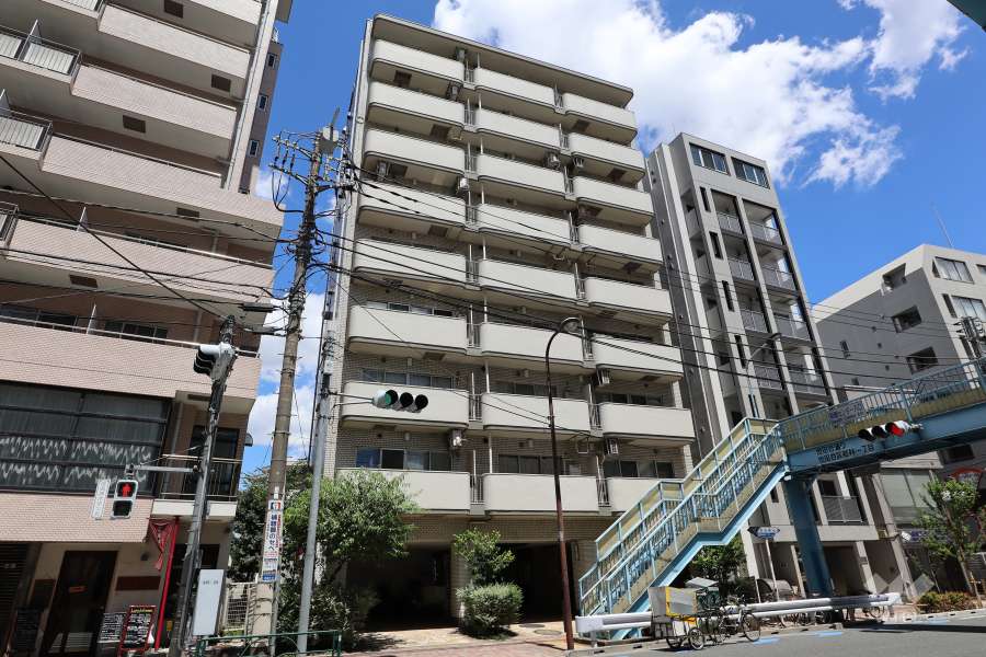 中銀若林マンシオンの外観（南側から）