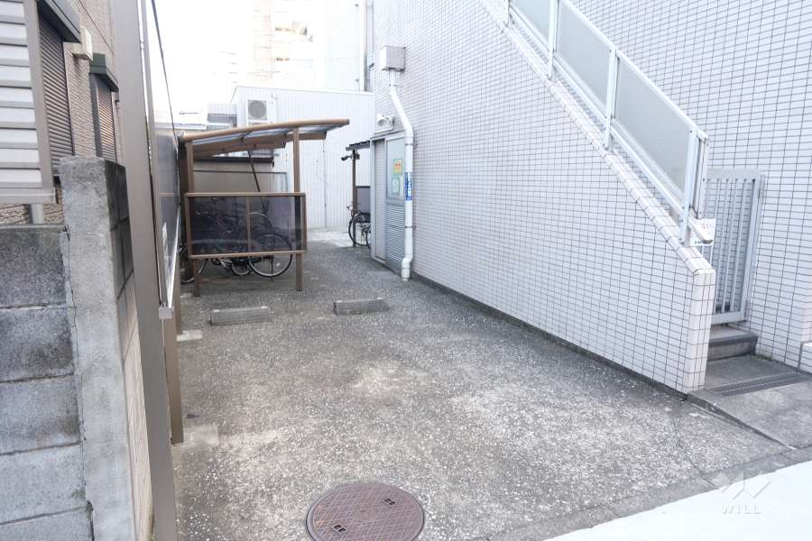 敷地内駐車場（屋外平面式）