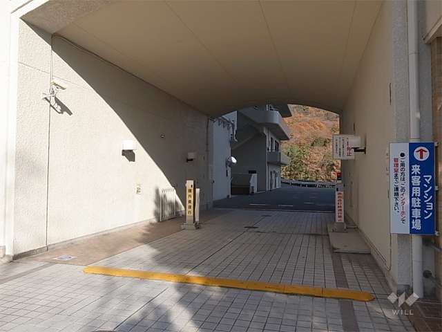 駐車場の入り口