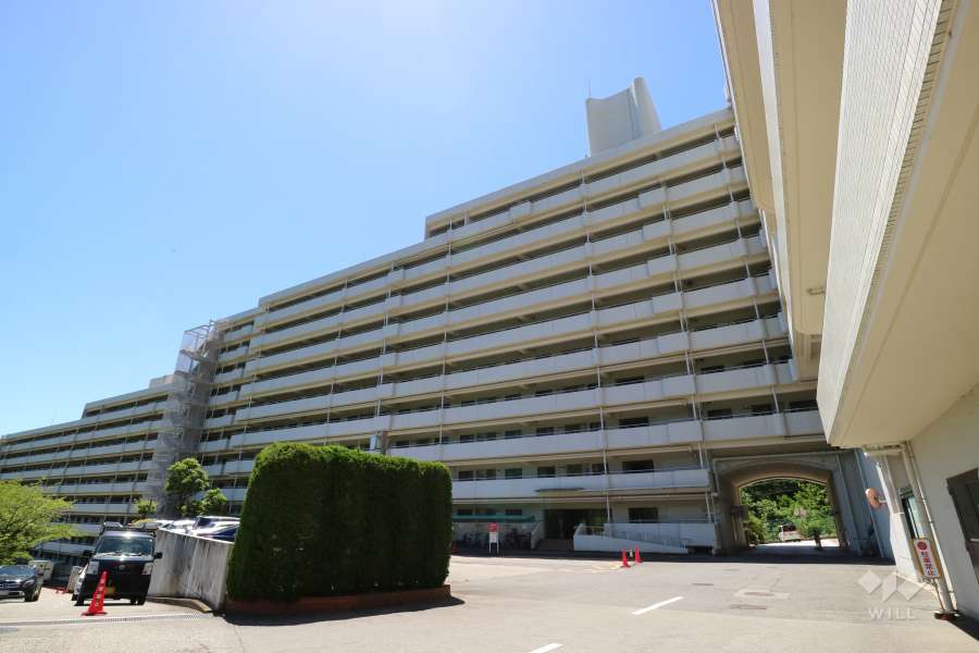 阪急逆瀬台アヴェルデ　3番館の外観（北西側から）