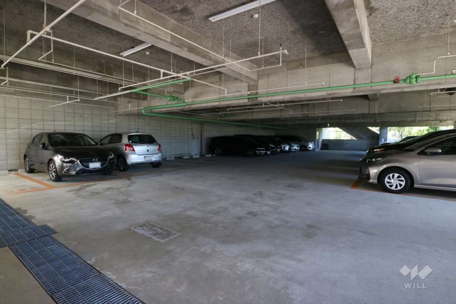 敷地内駐車場（屋内平面式）