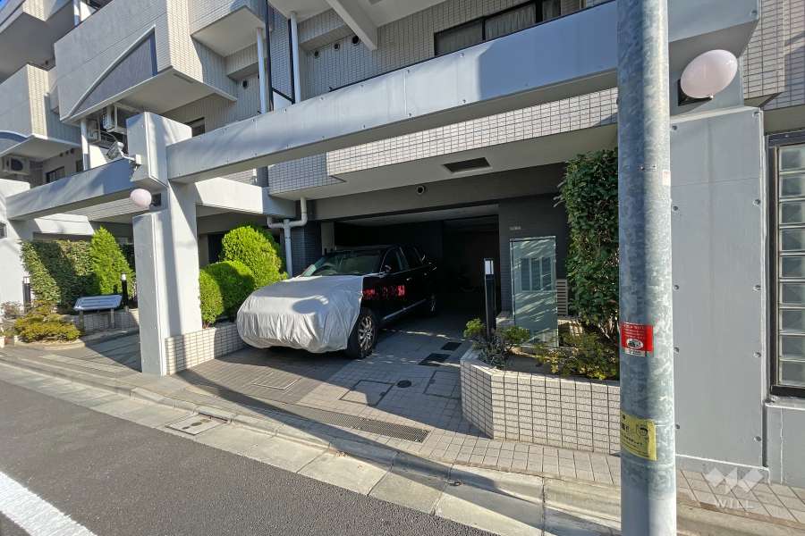 敷地内駐車場（屋外平面式）