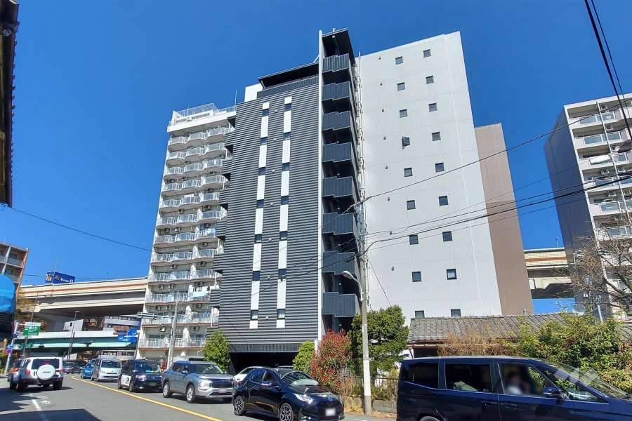 ステージファースト明大前アジールコート外観(南から)