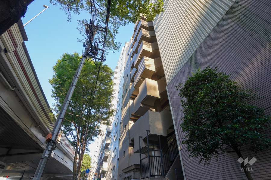 フェニックス明大前の外観（北西側から）