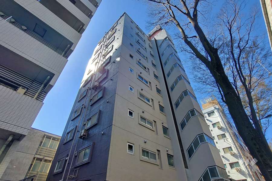 パラスト明大前の外観(北東側から)