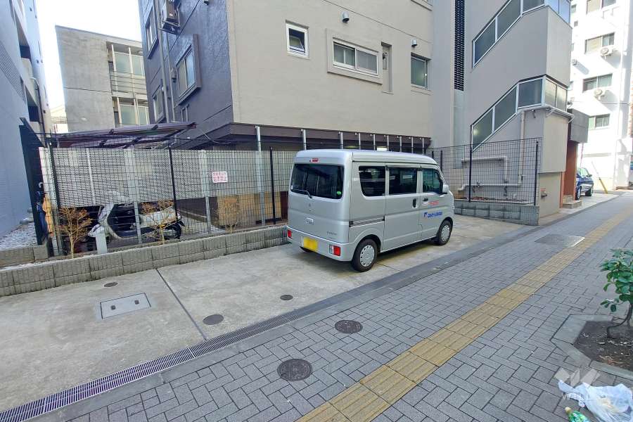 敷地内駐車場（屋外平面式）