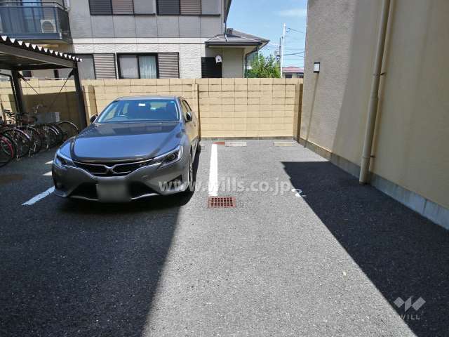 敷地内駐車場(屋外平面式)