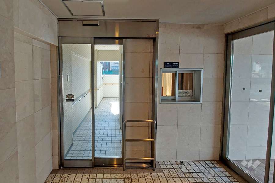 エントランスホール