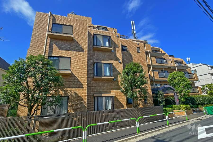 ライオンズマンション松原第2の外観（南東側から）