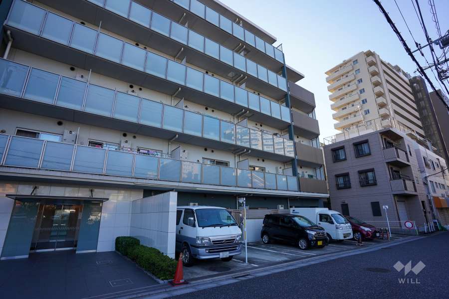 ベリスタ下高井戸駅前の外観（東側から）