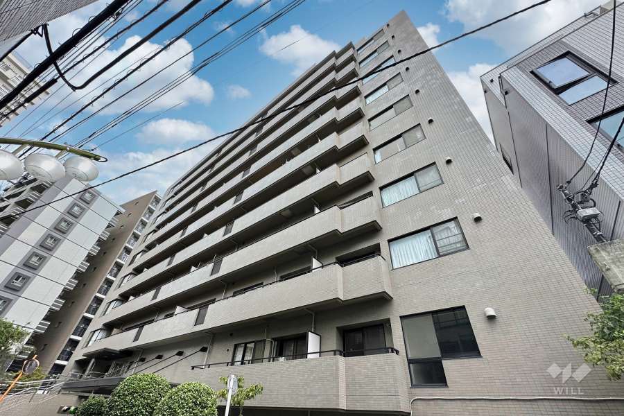 チュリス明大前の外観（南西側から）