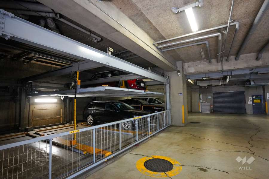 敷地内駐車場（屋内機械式）