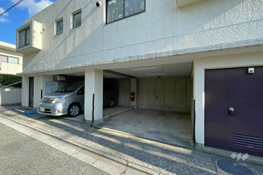 敷地内駐車場（屋内平面式）　