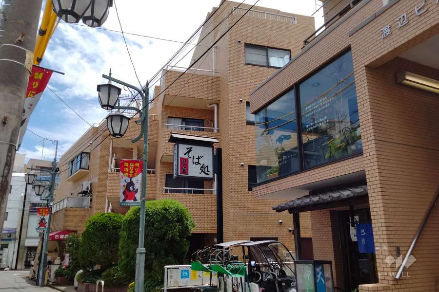 パスコマンション東松原の外観（西側から）