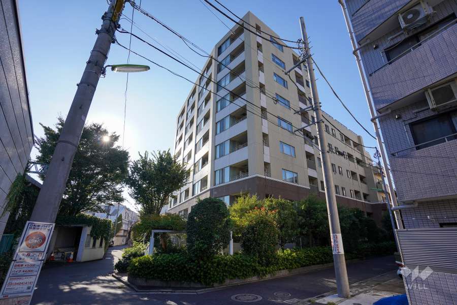 プラウド世田谷松原の外観（南東側から）