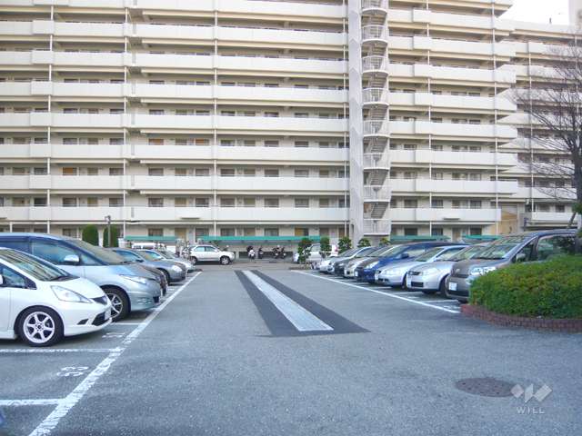 敷地内駐車場（屋外）