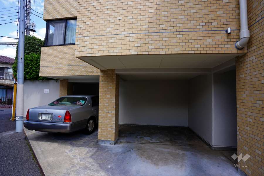 敷地内駐車場（屋内平面式）