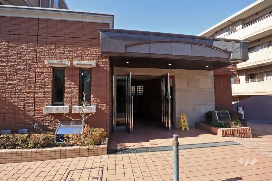 エントランス（サウスウィング）