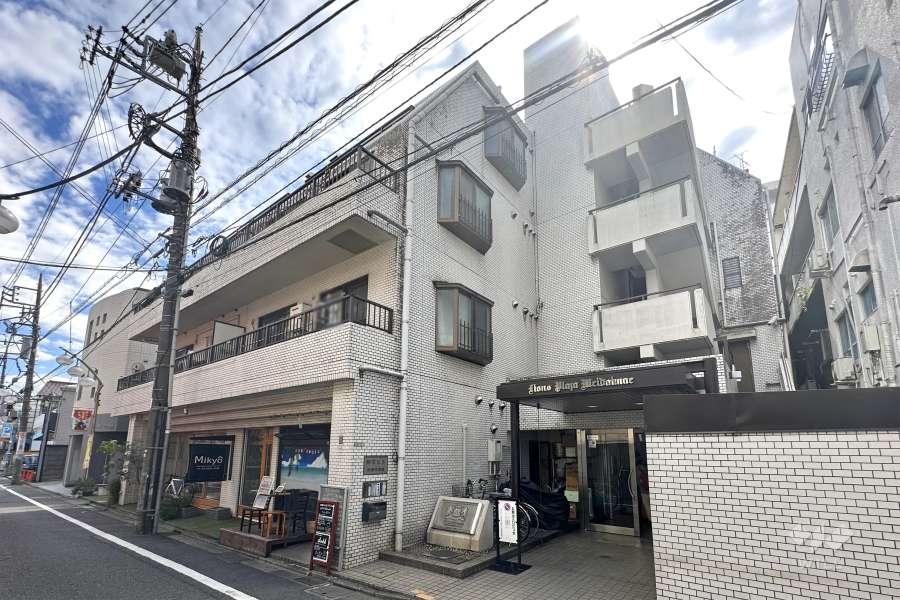 ライオンズプラザ明大前の外観（北側から）　　