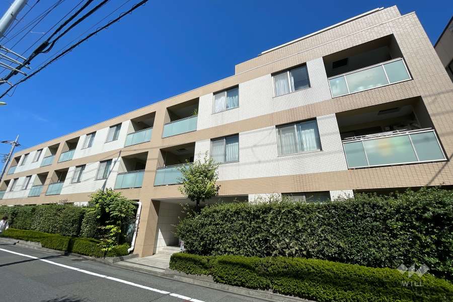 ヒルクレスト世田谷松原の外観（南東側から）　