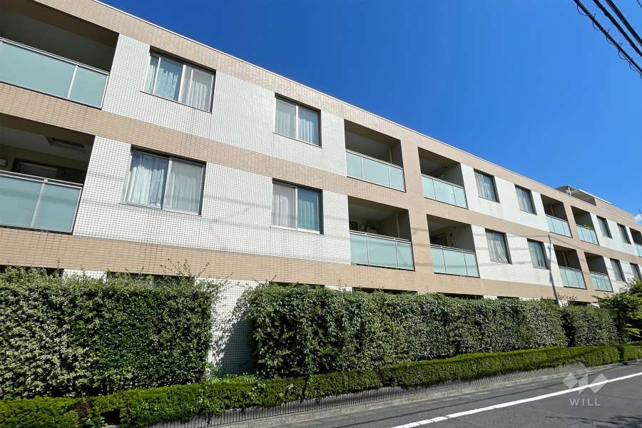 ヒルクレスト世田谷松原の外観（南西側から）　