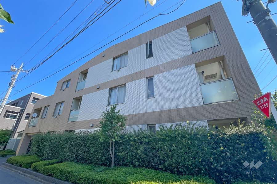 ヒルクレスト世田谷松原の外観（南西側から）　　