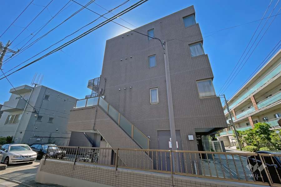 ファミールプランシェ松原の外観（北西側から）