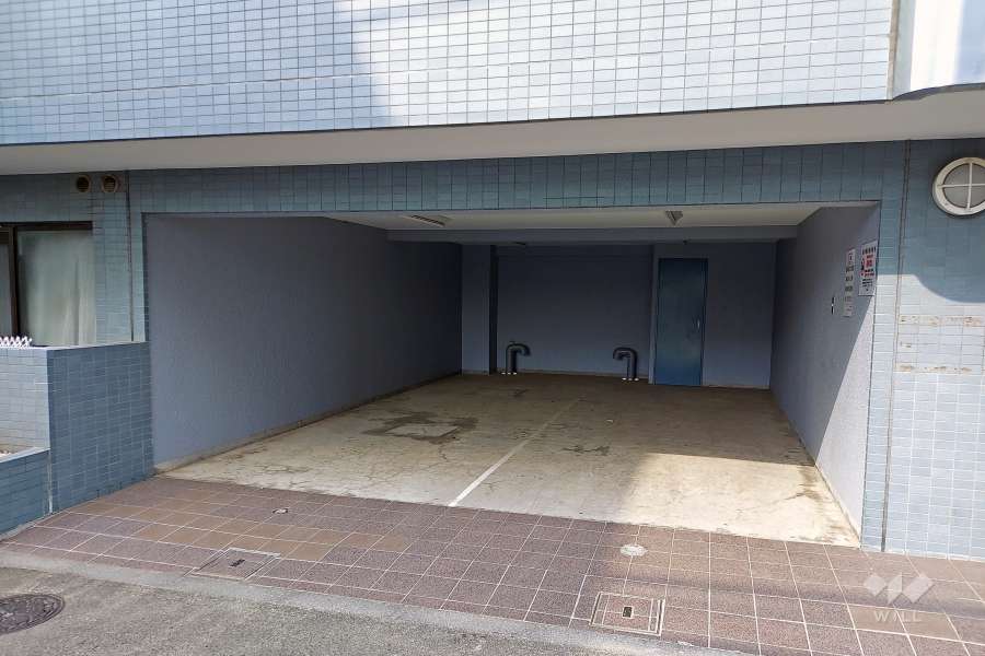 敷地内駐車場（屋内平面式）