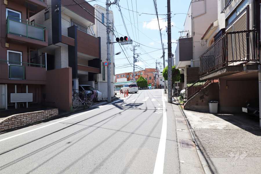 敷地北東側の前面道路　　　