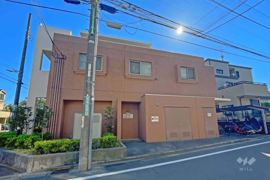 日神パレステージ千歳烏山の外観（北東側から）