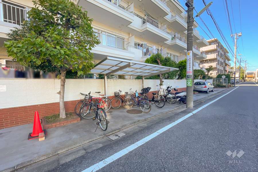 駐輪場（屋根付き）