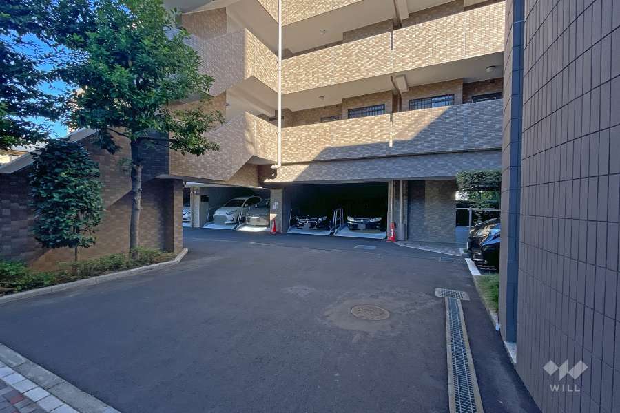 駐車場の出入り口