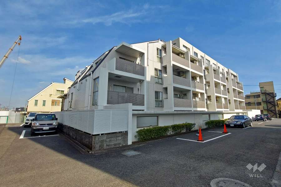 スタジオキュービィ千歳烏山の外観（北西側から）