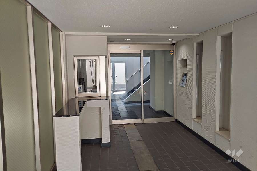 エントランスホール