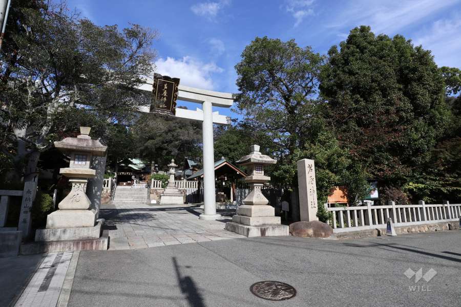 敷地南側に隣接する「芦屋神社」