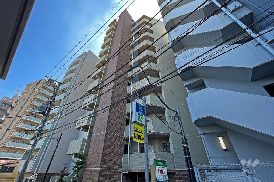 ステージファースト三軒茶屋２の外観（西側から）