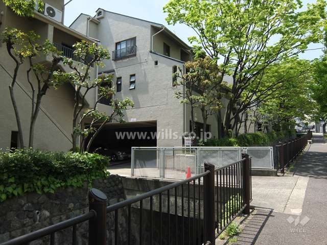 A棟の建物外観（北東側から）