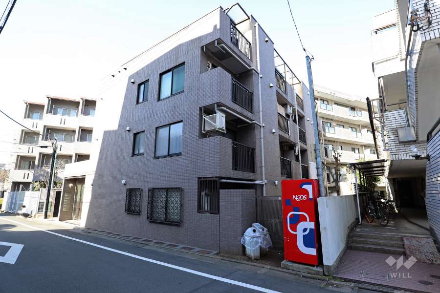 アルカンシェール三軒茶屋の外観(北西側から)