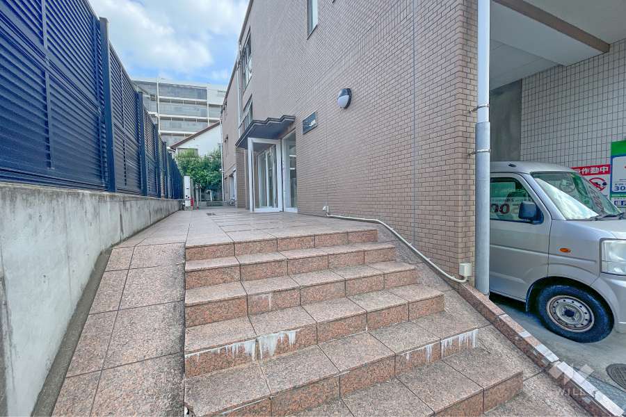 エントランスアプローチ