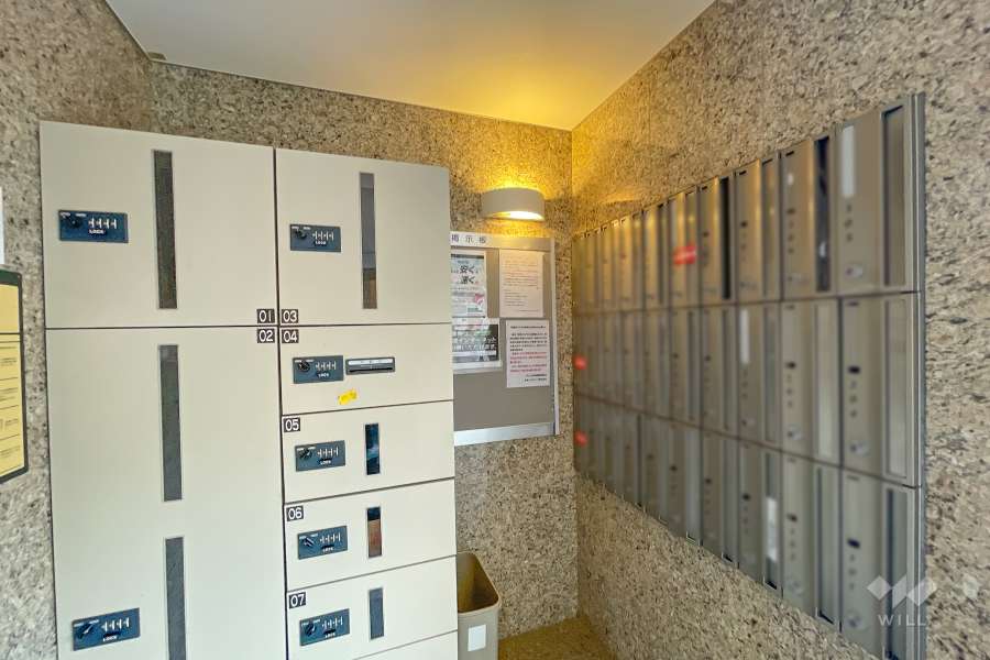 共用ポストと宅配ボックス