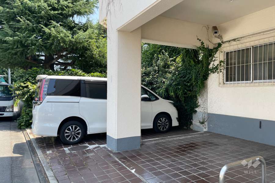 敷地内駐車場（屋外平面式）