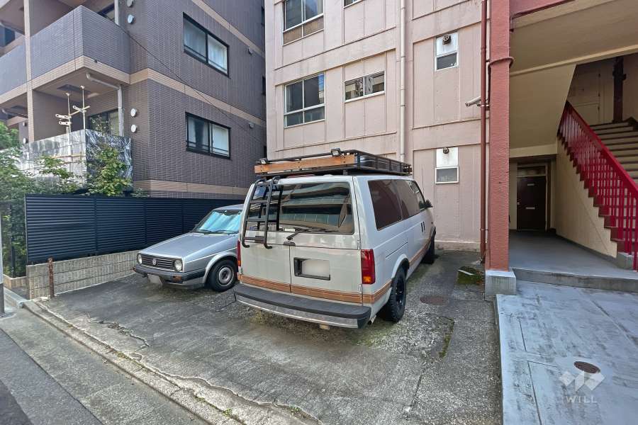 敷地内駐車場（屋外平面式）